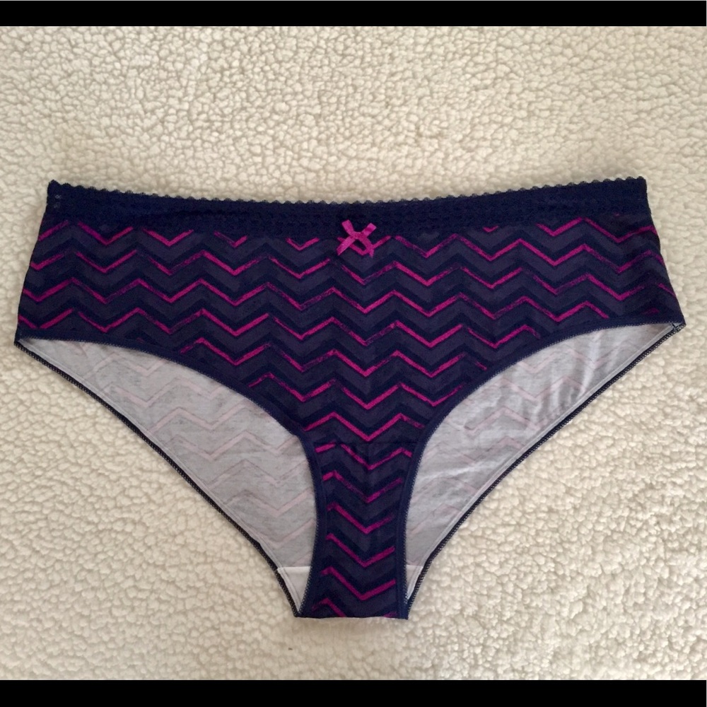💕🆕💕Torrid 4X Cheeky Boyshort Chevron Panties